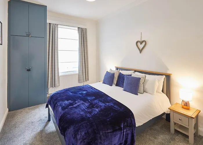 Host & - The Lookout Apartman