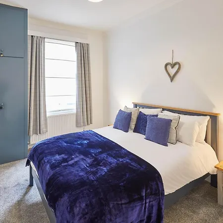 Host & - The Lookout Apartman