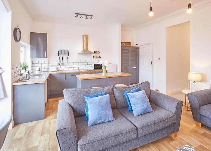 Host & - The Lookout Scarborough