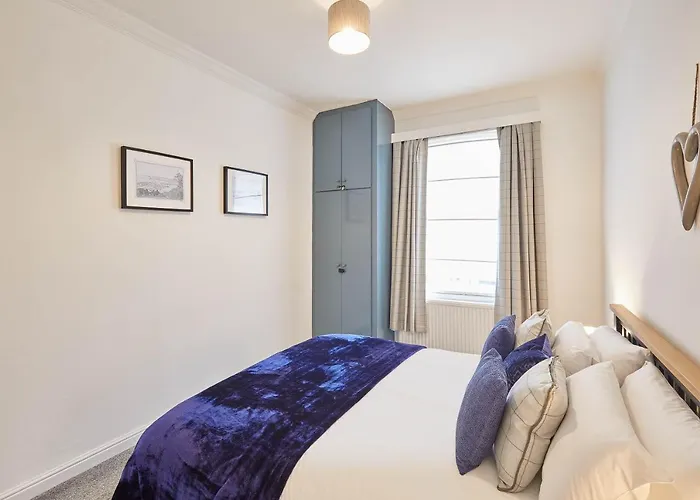 Host & - The Lookout Apartment Scarborough