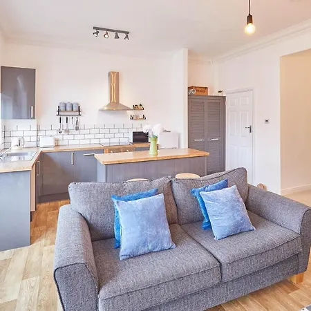 Host & - The Lookout 斯卡伯勒