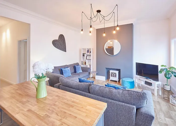 Host & - The Lookout 斯卡伯勒